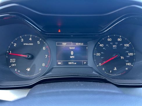 Used 2025 Chevrolet Trax LS FWD image 16