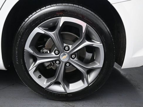 Used 2023 Chevrolet Malibu LT image 32