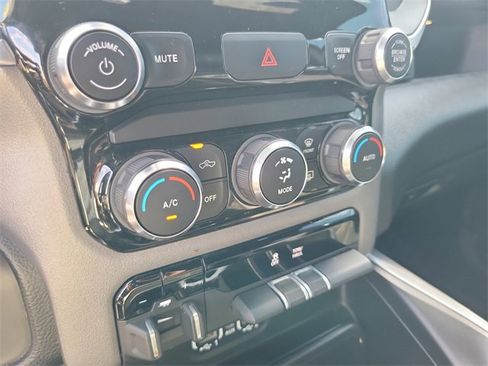 Used 2022 RAM 1500 Big Horn image 29