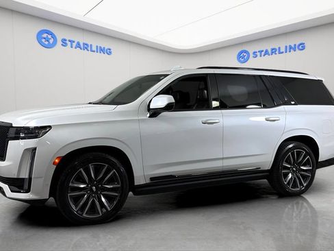 Certified 2021 Cadillac Escalade Sport Platinum AWD/4WD image 2
