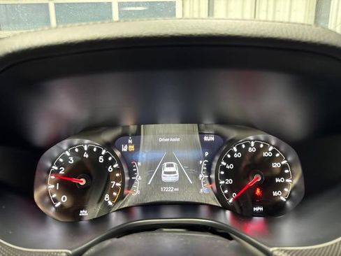 Used 2025 Jeep Compass Trailhawk AWD/4WD image 6
