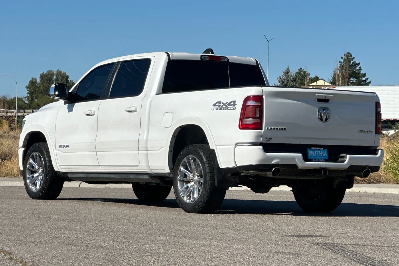 Used 2020 RAM 1500 Laramie AWD/4WD image 6