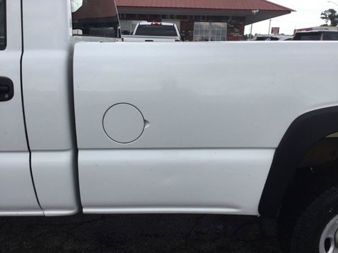 Used 2007 GMC Sierra 2500 W/T RWD image 19