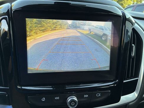 Used 2019 Chevrolet Traverse LT AWD/4WD image 11