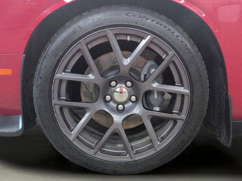 Used 2016 Dodge Challenger R/T Scat Pack w/ Leather Interior Group RWD image 26