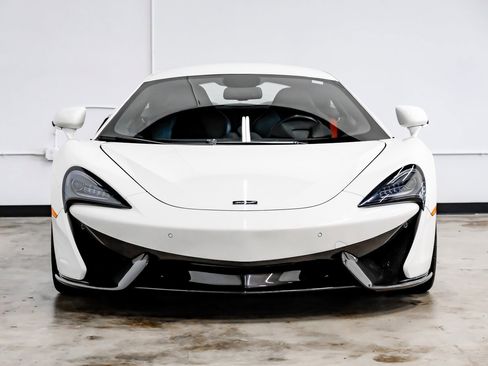 Used 2017 McLaren 570S Coupe image 5