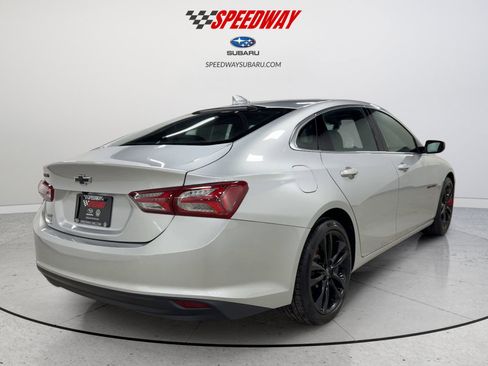 Used 2022 Chevrolet Malibu LT w/ Leather Package image 9