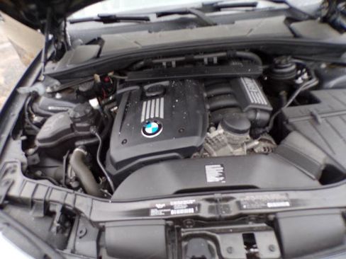 Used 2013 BMW 128i Convertible image 11