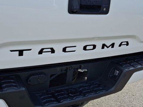 Certified 2023 Toyota Tacoma TRD Off-Road w/ TRD Premium Off Road Package AWD/4WD image 29