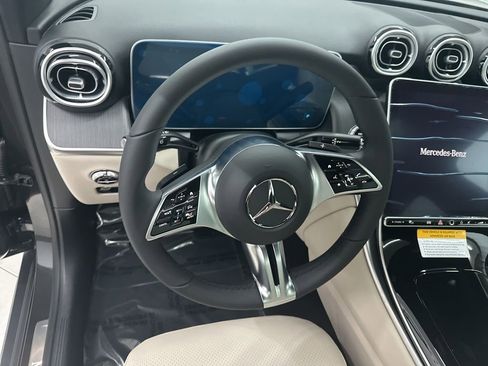 New 2026 Mercedes-Benz GLC 300 image 10