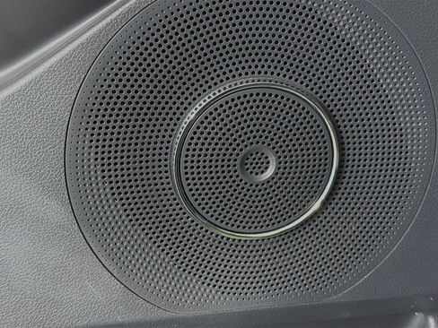 Used 2022 Ford Expedition XLT image 22