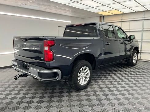 Used 2022 Chevrolet Silverado 1500 LT AWD/4WD image 22