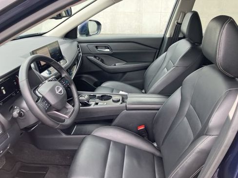 Used 2026 Nissan Rogue SL AWD/4WD image 16