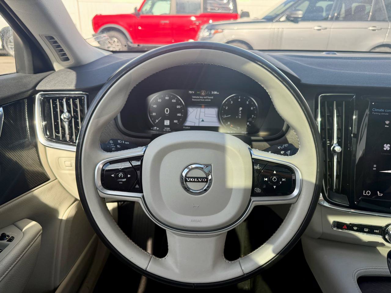 Used 2020 Volvo V90 T6 Cross Country AWD/4WD image 29