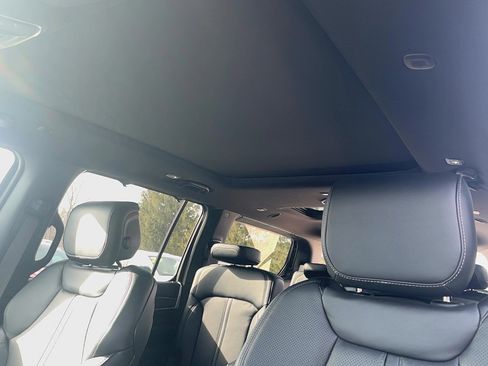 New 2026 Jeep Grand Wagoneer Limited image 16