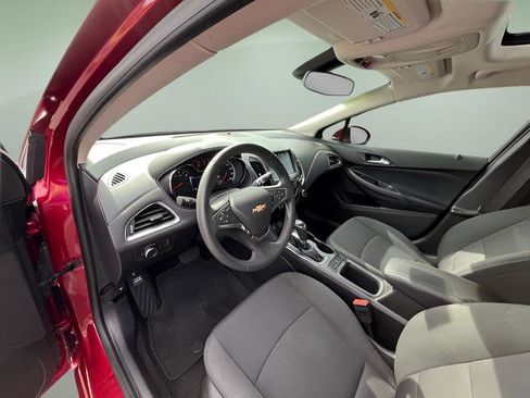 Used 2017 Chevrolet Cruze LT w/ Sun And Sound Package FWD image 12