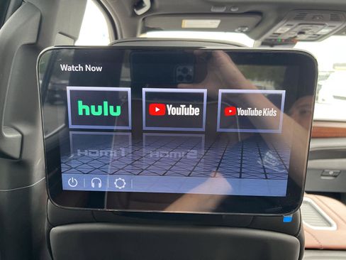 Used 2023 GMC Yukon Denali Ultimate AWD/4WD image 55