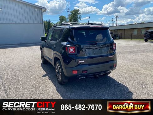 Used 2015 Jeep Renegade Trailhawk AWD/4WD image 7