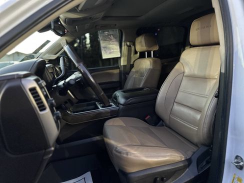 Used 2018 GMC Sierra 1500 Denali w/ Denali Ultimate Package image 17