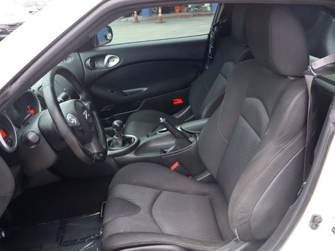 Used 2014 Nissan 370Z Coupe w/ Sport Package RWD image 12