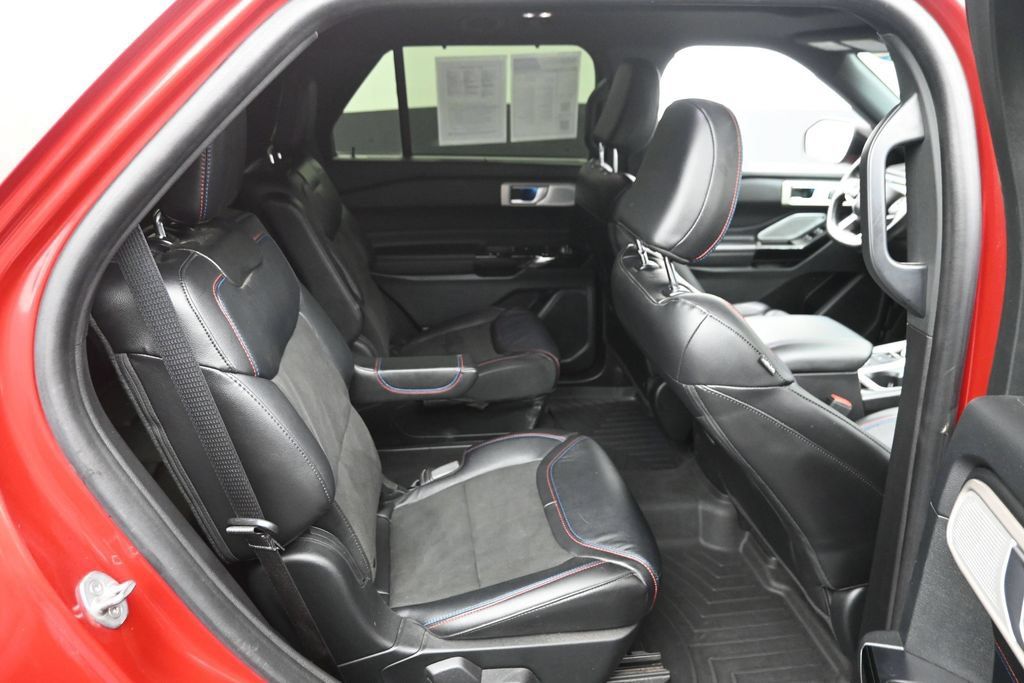 Used 2023 Ford Explorer ST w/ Equipment Group 401A AWD/4WD image 10