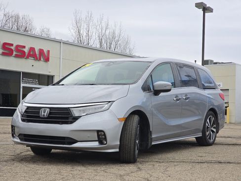 Used 2024 Honda Odyssey Touring image 10