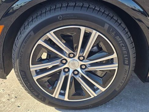 New 2026 Cadillac Lyriq Luxury image 9