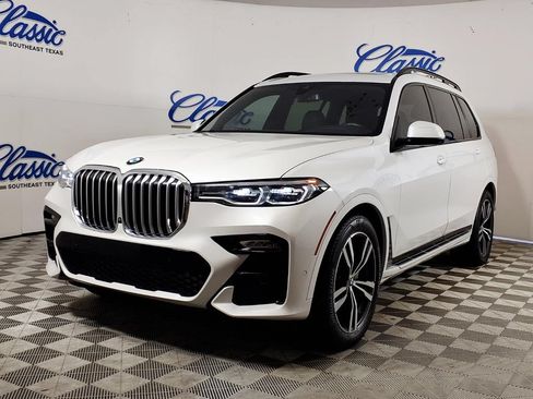 Used 2022 BMW X7 xDrive40i w/ M Sport Package AWD/4WD image 5