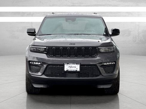 New 2025 Jeep Grand Cherokee Limited w/ Trailer Tow Package image 3