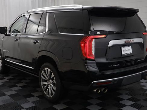 Used 2021 GMC Yukon Denali w/ Denali Premium Package image 18