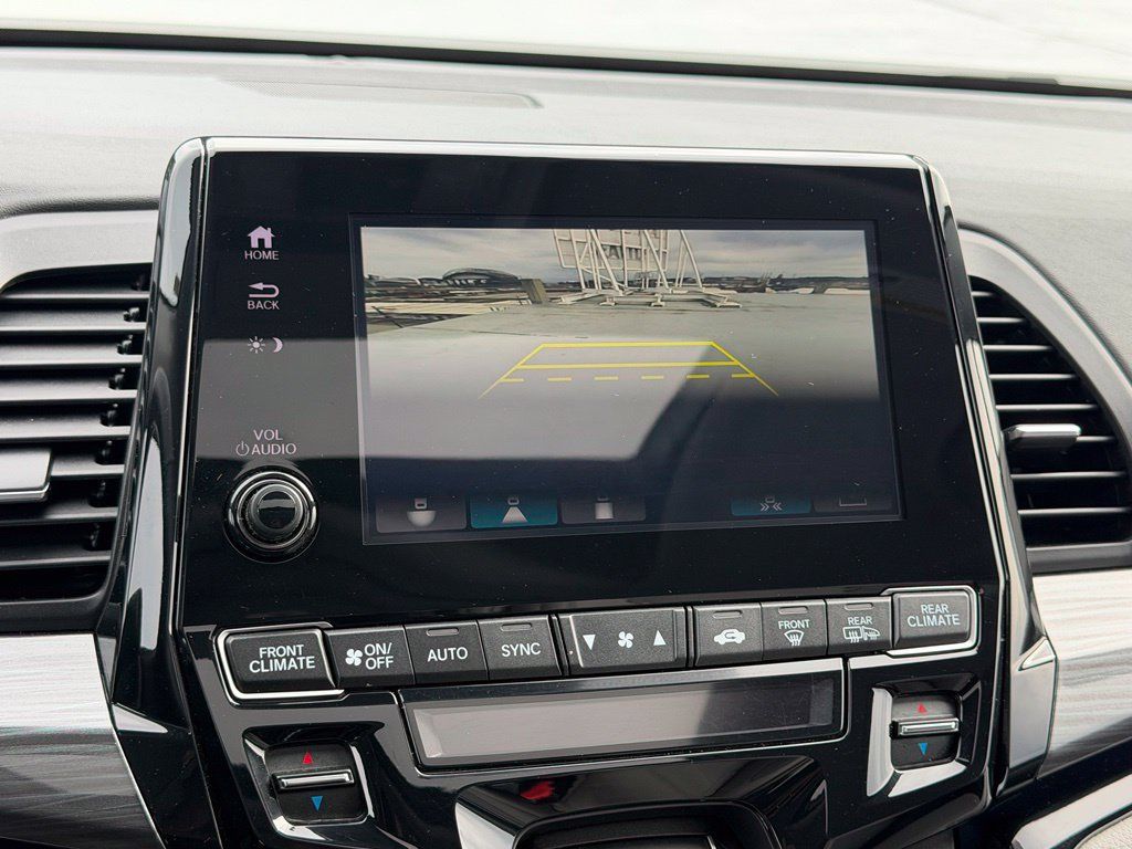 Used 2023 Honda Odyssey Elite image 17