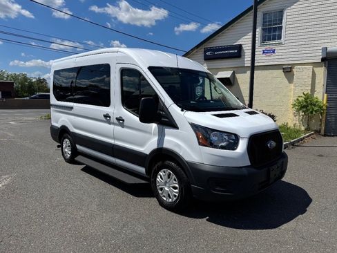 Used 2022 Ford Transit 150 Medium Roof RWD image 4