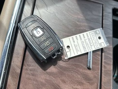 Used 2022 Lincoln Navigator Reserve AWD/4WD image 50