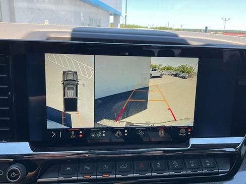 Used 2025 Chevrolet Silverado 1500 ZR2 w/ Technology Package AWD/4WD image 6