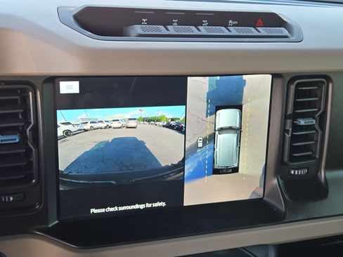 Used 2022 Ford Bronco Wildtrak image 29