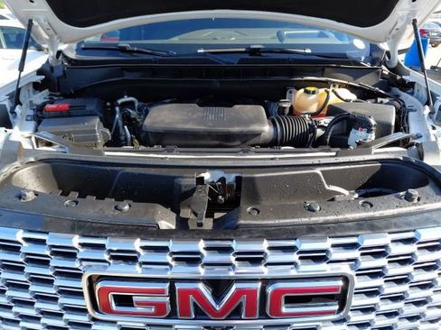 Used 2022 GMC Yukon XL Denali AWD/4WD image 39
