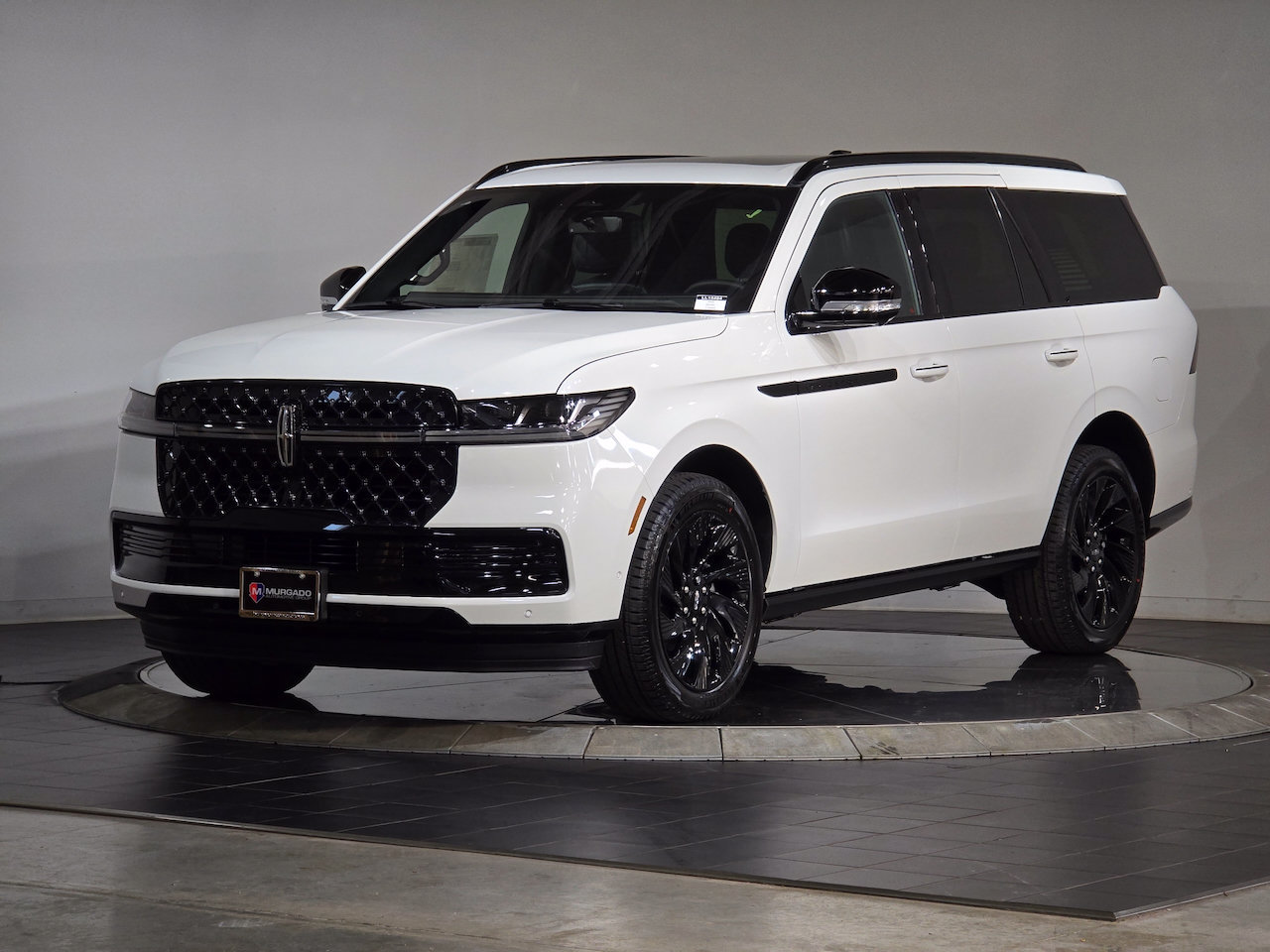 New 2025 Lincoln Navigator Reserve w/ Jet Appearance Package AWD/4WD image 4