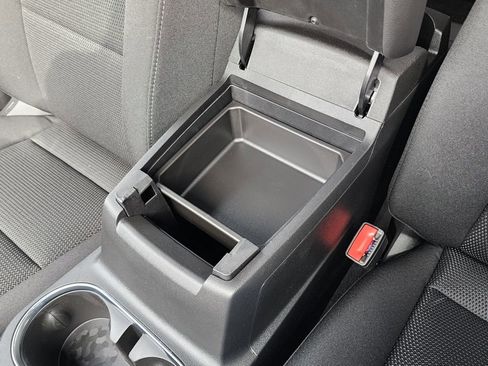 New 2026 GMC Canyon Elevation w/ Convenience Package image 33