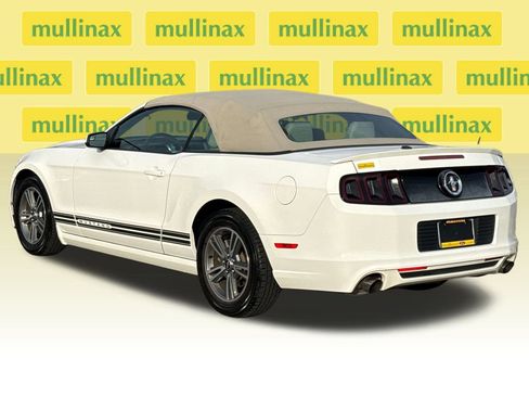 Used 2013 Ford Mustang Premium image 9