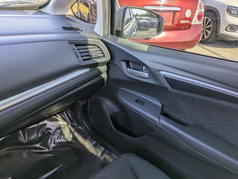 Used 2017 Honda Fit EX image 17