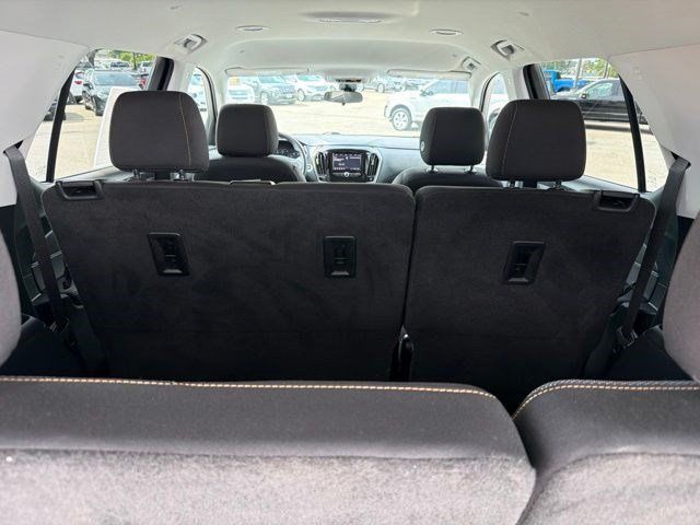 Used 2021 Chevrolet Traverse LS AWD/4WD image 16
