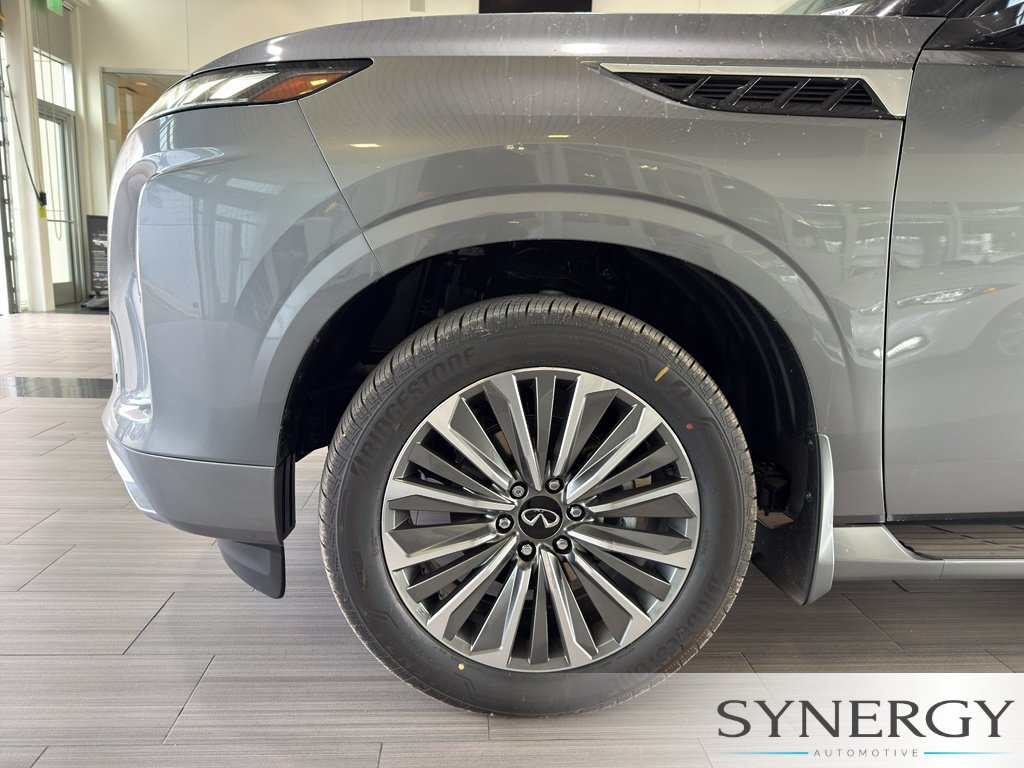 New 2027 INFINITI QX80 Luxe w/ Exterior Package AWD/4WD image 9