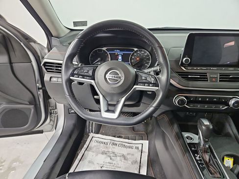 Used 2021 Nissan Altima 2.0 SR image 14