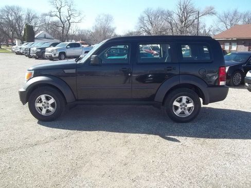 Used 2008 Dodge Nitro SXT image 4