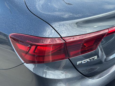 Used 2020 Kia Forte LXS FWD image 7