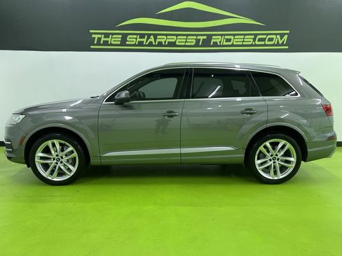 Used 2017 Audi Q7 3.0T Prestige AWD/4WD image 6