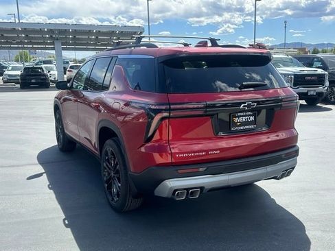 New 2026 Chevrolet Traverse LT w/ LPO, Floor Liner Package AWD/4WD image 22