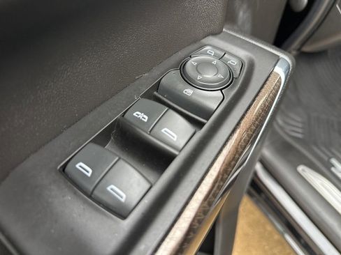 Used 2022 Chevrolet Silverado 1500 LT Trail Boss w/ Safety Package image 9