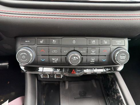 Used 2023 Dodge Durango R/T AWD/4WD image 30