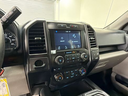 Used 2017 Ford F150 XL w/ Equipment Group 101A Mid RWD image 22